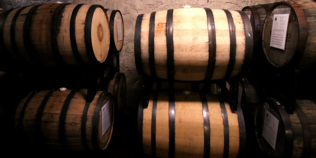 barrel-aging-craft-beer