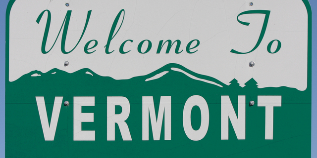 Welcome to Vermont sign cbb crop