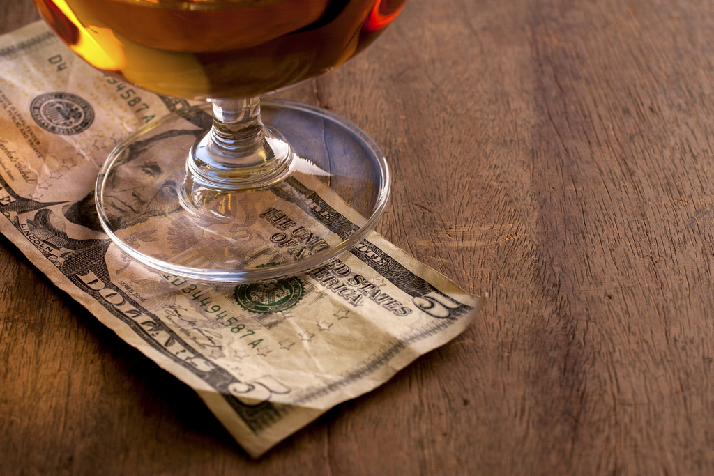 beer bar tip money tipping