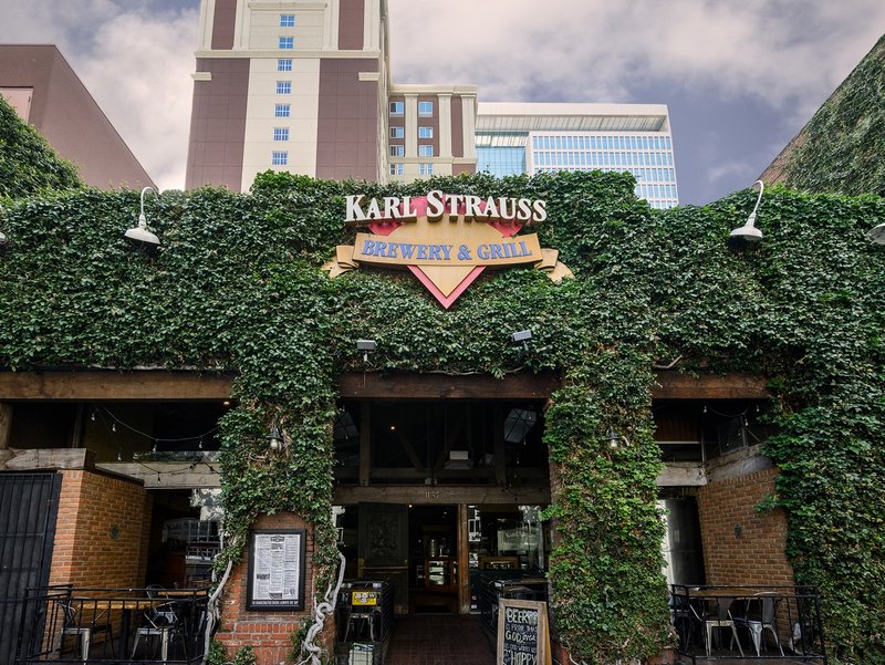 Karl Strauss Brewing buys its original brewpub location